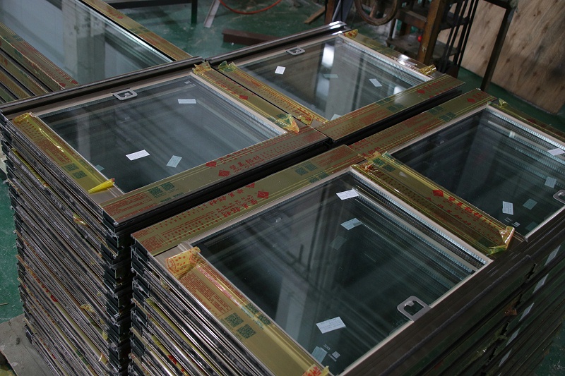 佛山鋁合金門窗哪家好？門窗十大品牌樓上樓高端門窗的優(yōu)勢在哪里？