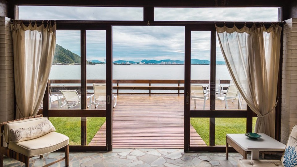 工程門窗安裝中會出現(xiàn)的問題都有哪些？-樓上樓高端門窗