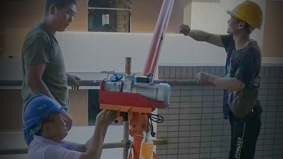 工程門窗幕墻滲水怎么處理？來看看樓上樓門窗的小技巧