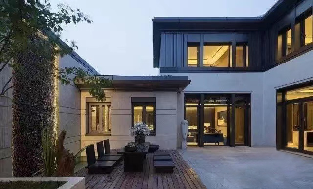 真正懂門窗的人，家里都在用這種鋁合金門窗！