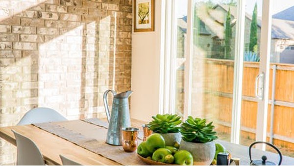 高端鋁門窗廠家的鋁合金門窗特點(diǎn)你都get到了嗎？