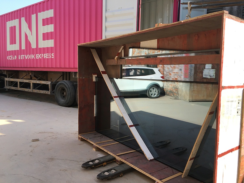 私家別墅豪宅定制的高端鋁合金門窗即將被送出國！