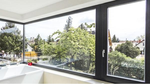 堪比美的暖風(fēng)機(jī)的鋁木復(fù)合門窗，助你輕松抵御寒冬！