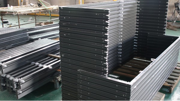 如何選擇優(yōu)質的門窗工程定制廠家？樓上樓為您解答