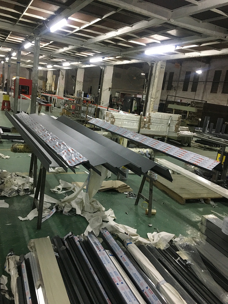 好氣哦！隔壁家居然花350元就買到了高端斷橋鋁合金門(mén)窗？