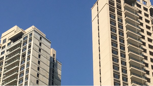 工程門窗如何實(shí)現(xiàn)規(guī)?；亩ㄖ粕a(chǎn)?樓上樓有妙招!